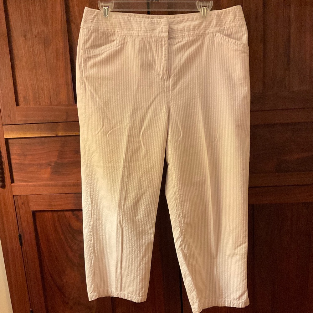 Charter Club Seersucker cream and white cropped pants size 10.